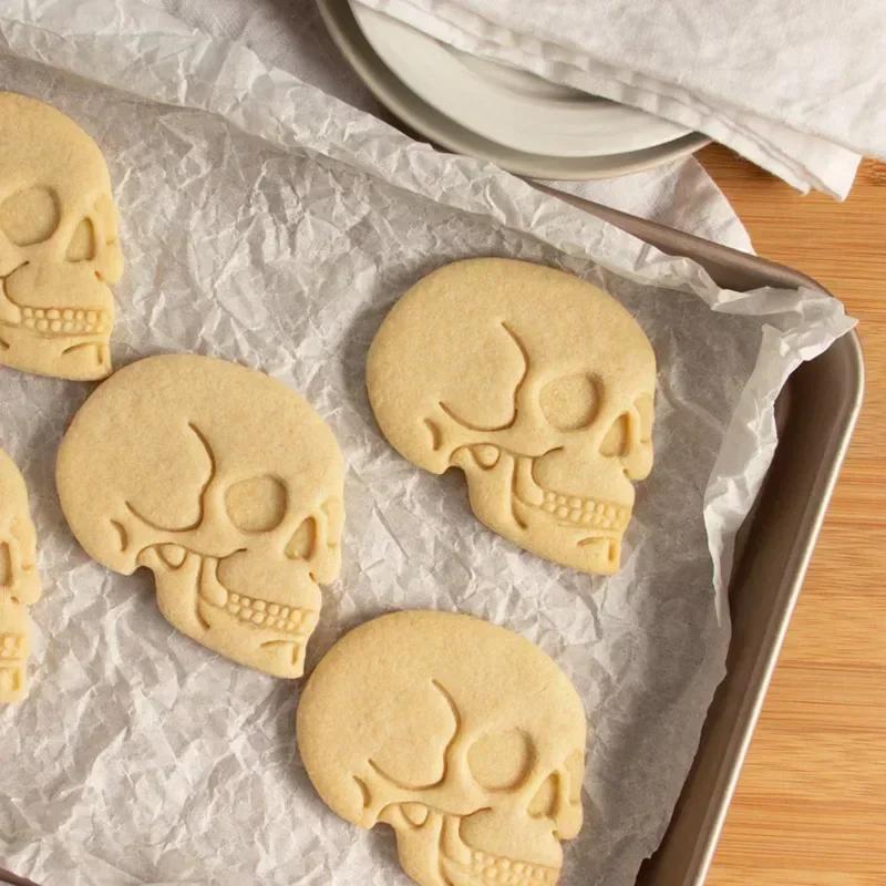 Halloween Skull Brain Organs Cookie Cutters Plastic 3D Cartoon Pressable Biscuit Stamp Chocolate Mold Cake Decorating Tools