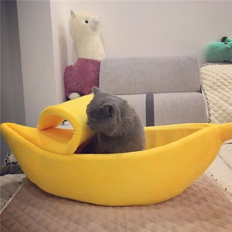 Warm Cat Cave Bed for Indoor Cat Cartoon Banana Hideaway Beds Soft Tent House