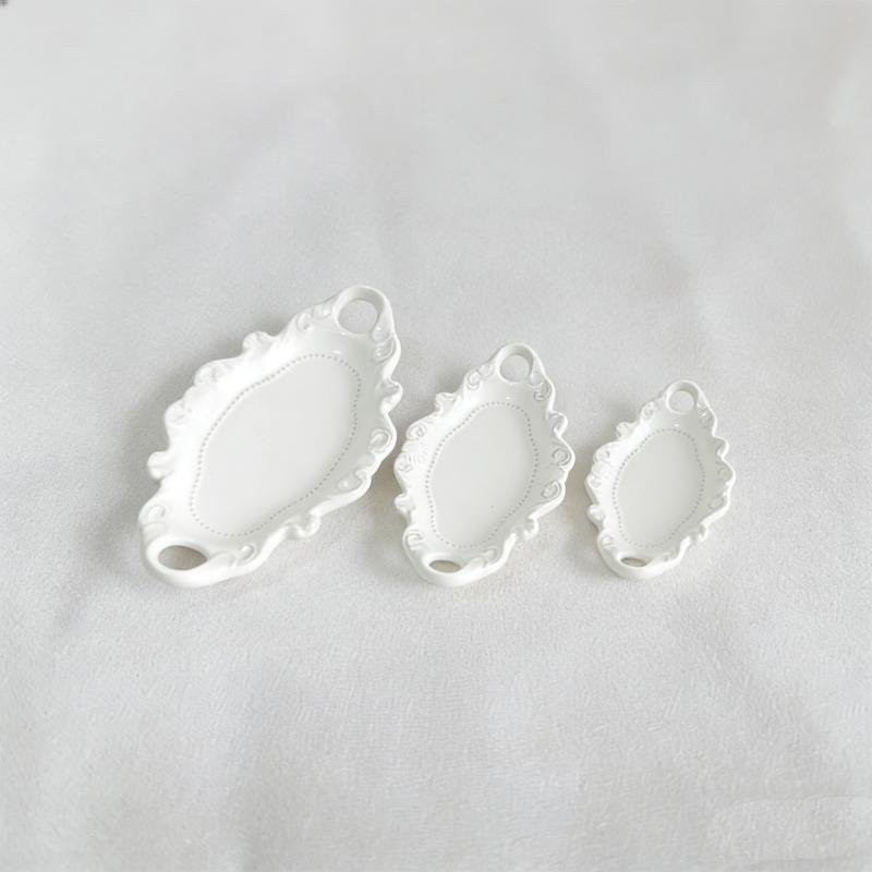 

3Pcs Simulation Dollhouse Double Ear Plate Mini Dessert Elliptical Plate Miniature Kitchen Dishes Toys For Doll House Decor A1