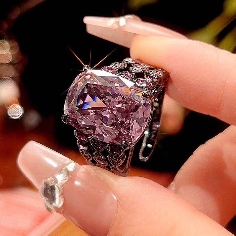 Jewelry Copper Bottom Gold-Plated Simulation Blue Spinel Black Gold Premium Ring Female 12 * 16