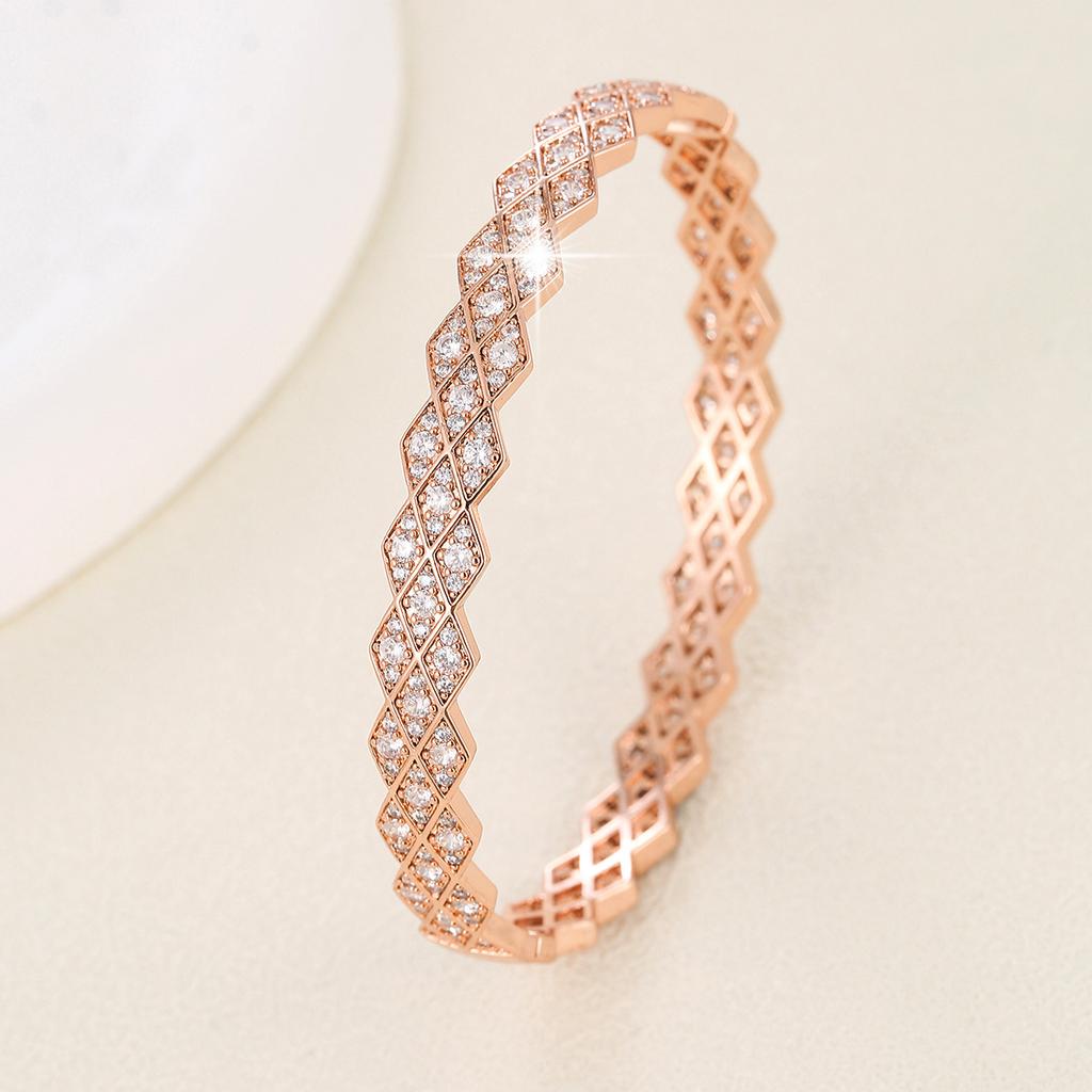 New Style Simple Geometric Design Gypsophila Fashion Trend Bracelet