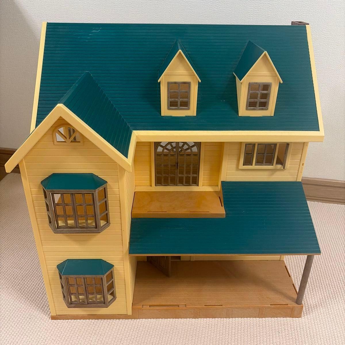 Used Sylvanian Families House A wonderful house on a green hill