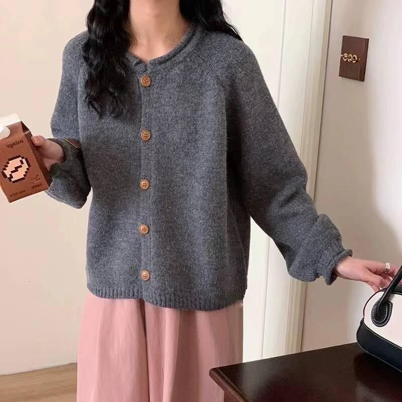 Korean Retro Button Knit Cardigan - Women's Casual Loose Fit with Rolled Edges and Raglan Sleeves for Autumn Winter