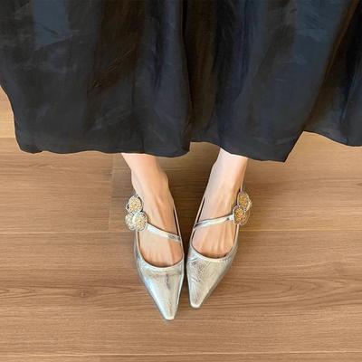 Flache Damenmode Einzehenschuhe Spitzschuh Flacher Ausschnitt Metall Ein-Knopf Weiche Sohle Rutschfest Low-Top Schuhe