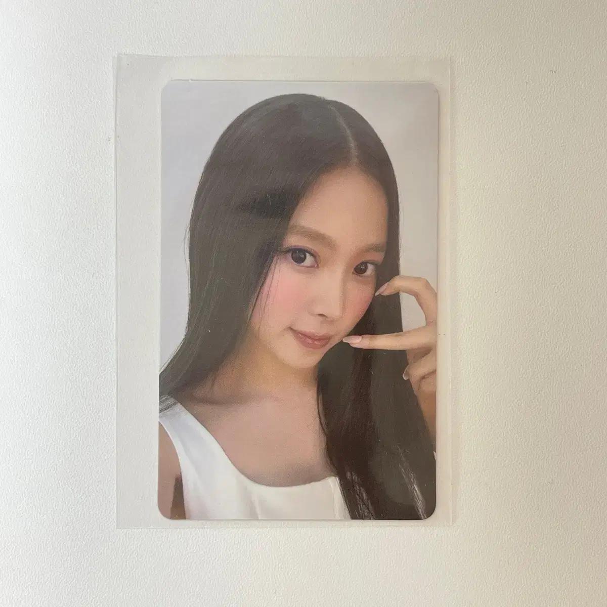 

Miyao L oreal Paris Narin Photocard