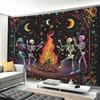 VIKAMA Lagerfeuer Totenkopf Wandteppich Weißer Totenkopf Tänzer Stern und Mond Einzigartig Wohnzimmer Schlafzimmer Akzentwand Raumdekoration