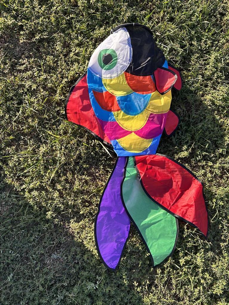 Boutique Stachelrochen Drachen Anhänger mit Schwanz Windsack Spinner