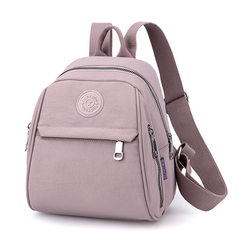

A Simple and Fashionable Travel Backpack for Middle-aged Mothers and A Casual Backpack for Women світло-рожевий колір