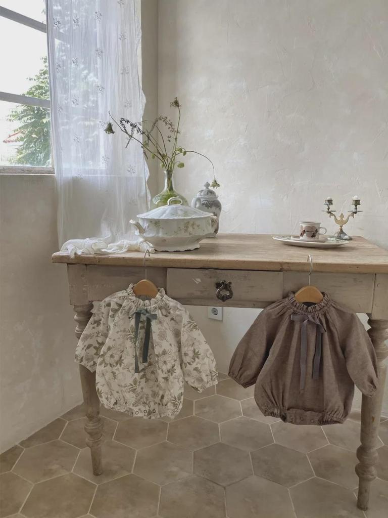 Autumn Floral Collar Bowknot Lantern Sleeve Onesie for Baby Girls