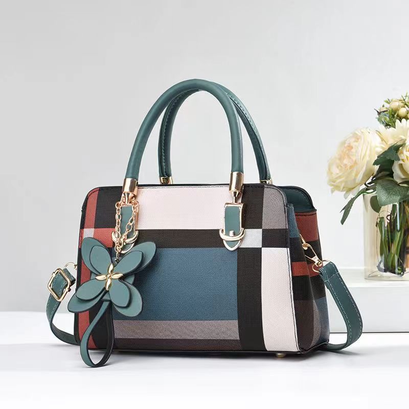 Popular women's bags bag quality color matching handbag large capacity shoulder bag simple atmospheric bags commuting