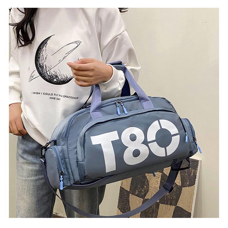 Multifunctional Travel Duffle: Large Capacity Gym Bag with Shoe Compartment, Ideal for Short Trips and Storage.