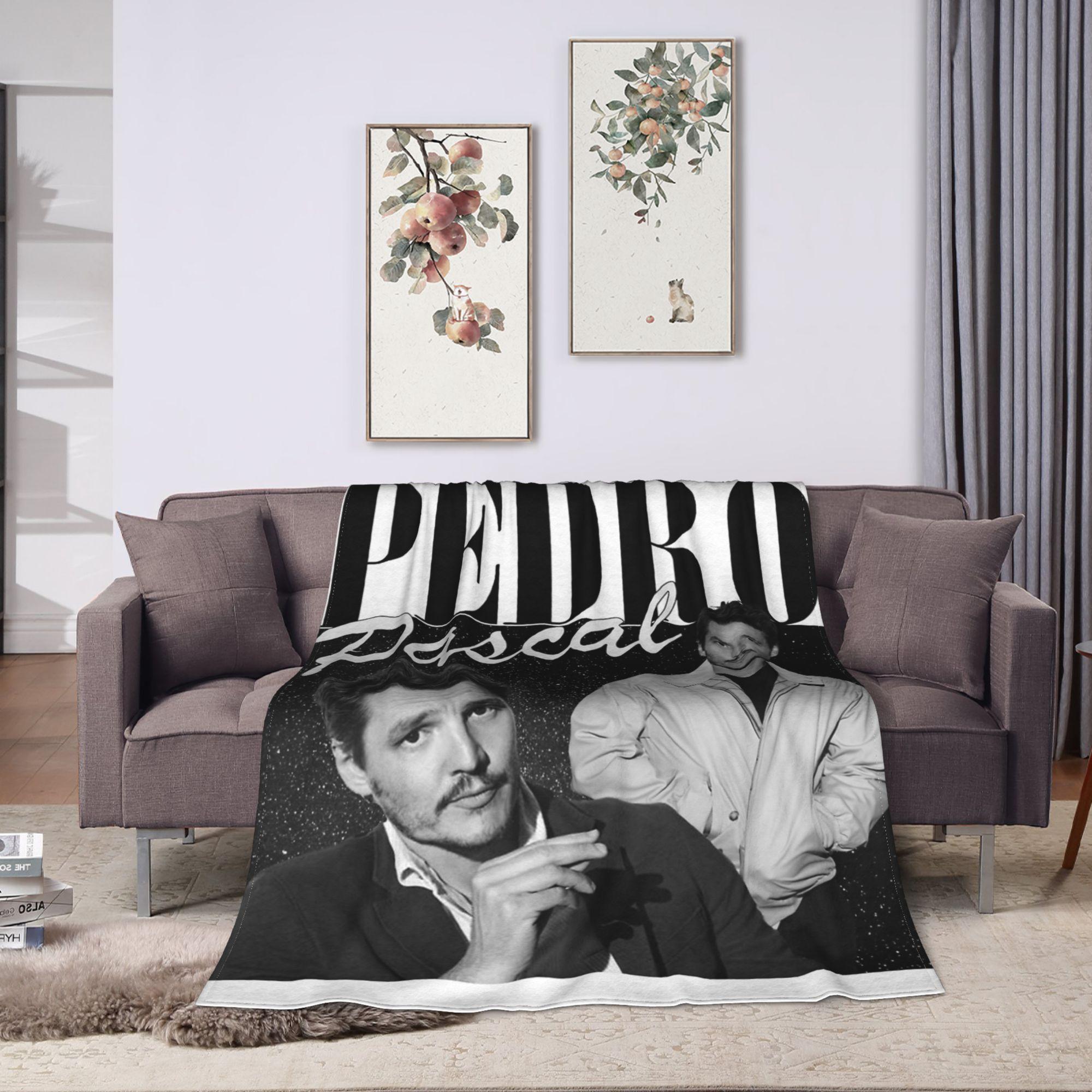 Pedro Pascal Photo Collage Blankets Flannel Printed  Breathable Warm Throw Blanket for Home Office Bedspreads 150x200cm