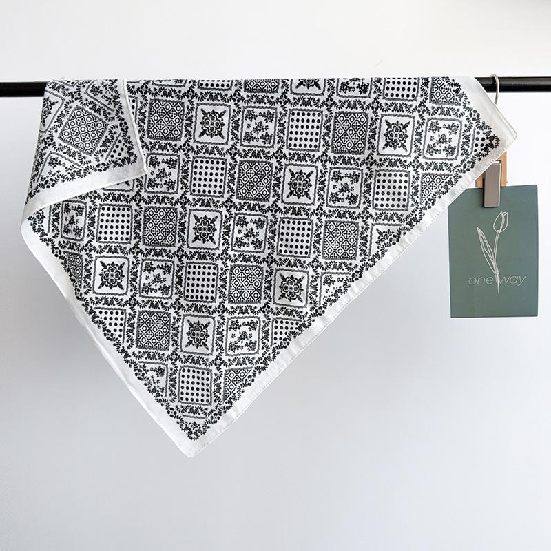 1116 Spring and Summer New Fashionable Versatile Decorative Bag Headscarf Cashew Nut Small Square Scarf Scarf Scarf Tied To Waist with Women