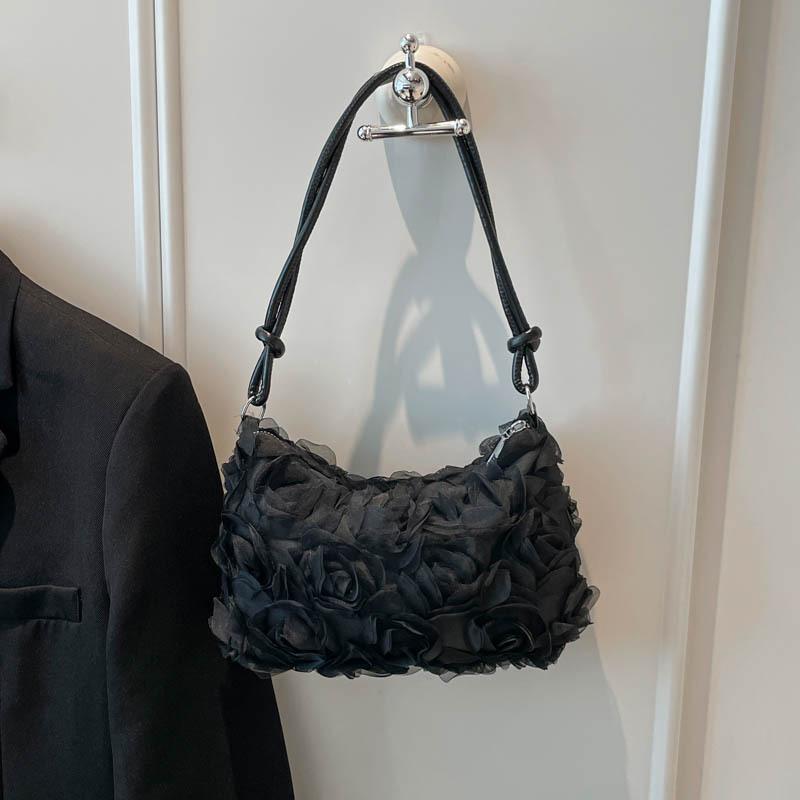 

Pleated solid color new fashionable versatile underarm bag women s leisure commuting foreign style exquisite light luxury personalized shoulder bag чёрный