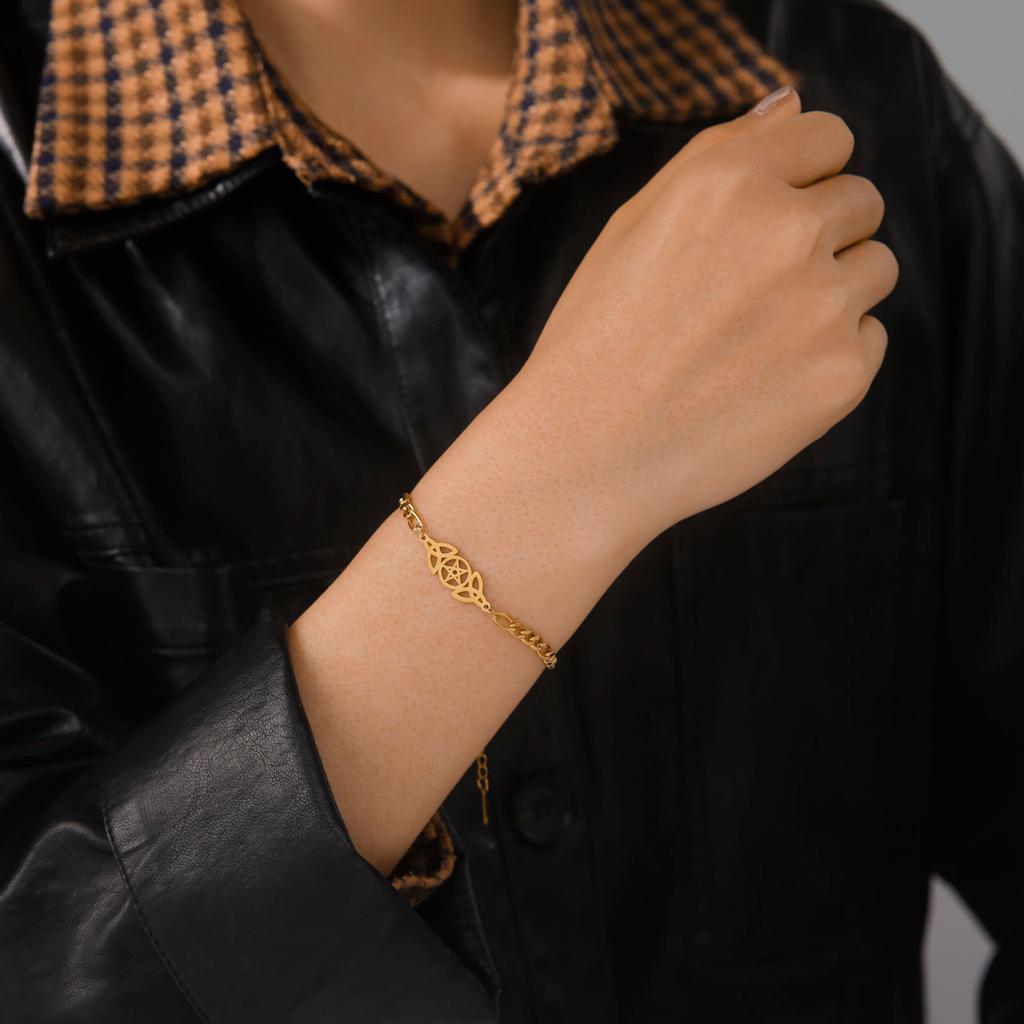 1pc Fashionable And Easy Celtic Knot Pentagram Bracelet 304 304 304 304 Stainless Steel Hollow Witchcraft Symbol Figaro Chain
