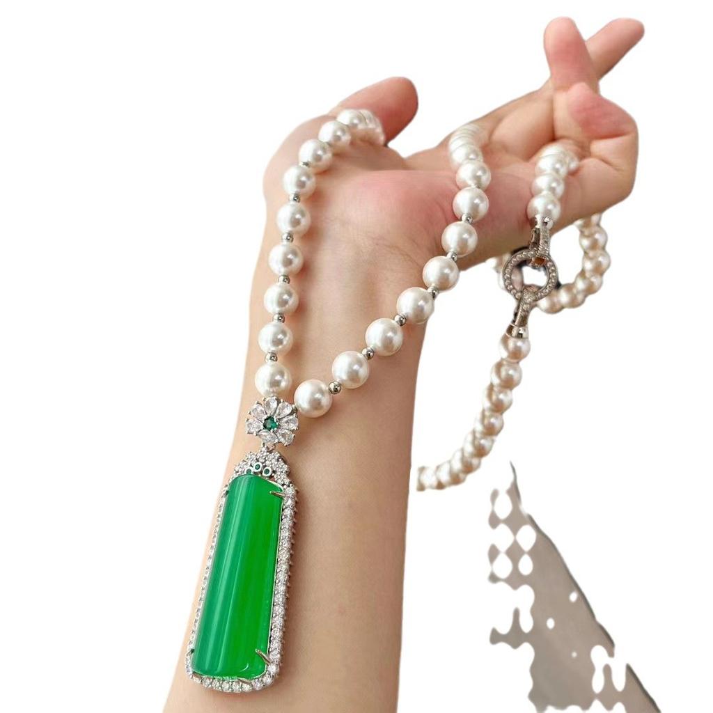 Retro High-Quality Natural Bead Green Chalcedony Sweater Chain Necklace Autumn And Winter New Models