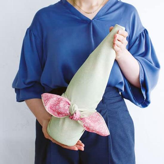 Musubi Furoshiki Shark Made in (Woven Cloth), Large, 90cm, Double-Sided, Reversible, Print, Wakaba/Pink, Japan, 10170-320