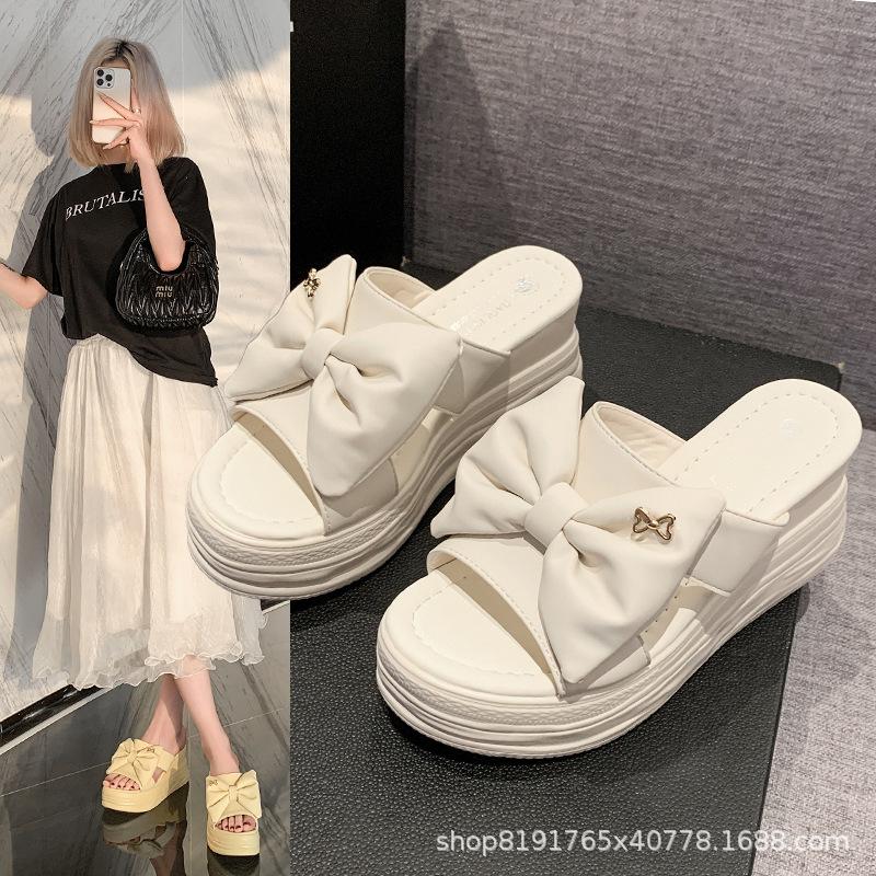 Sandaler for utenrikshandel med høy følelse damesommer vakre damesko sklisikre deodorantslippers 2025 nye