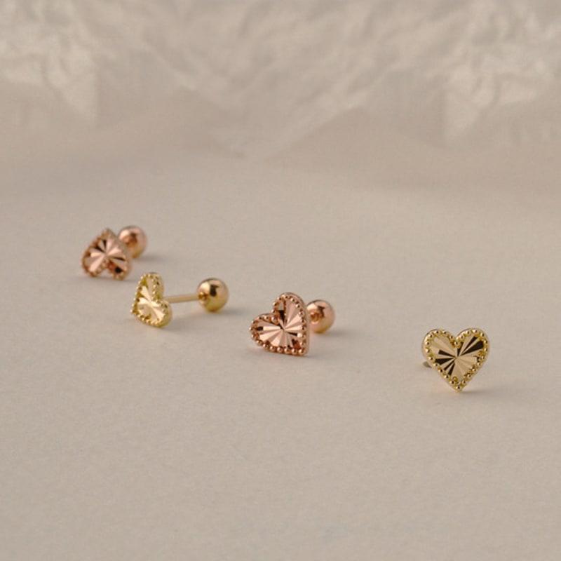 

JEWNEL 14K Grace Cut Bold Heart Piercing Earrings (2 sizes) Earrings (1 pair)