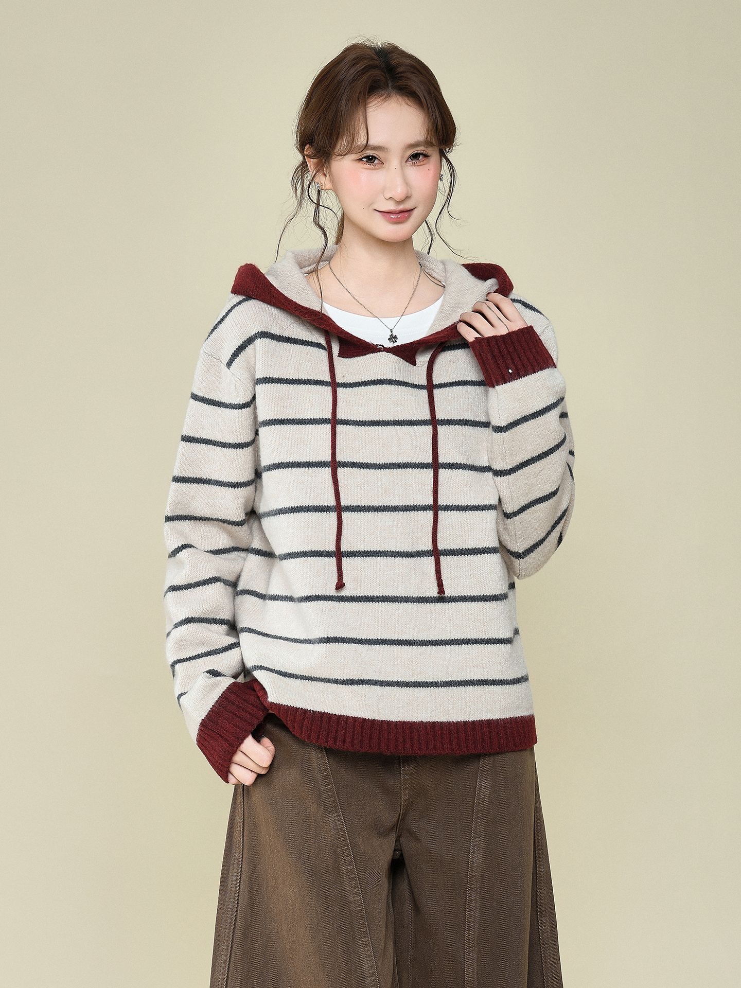 

Lazy hooded striped knitted sweater long-sleeved thickened bottoming shirt with autumn and winter new loose coat top women One size fits all бежевый