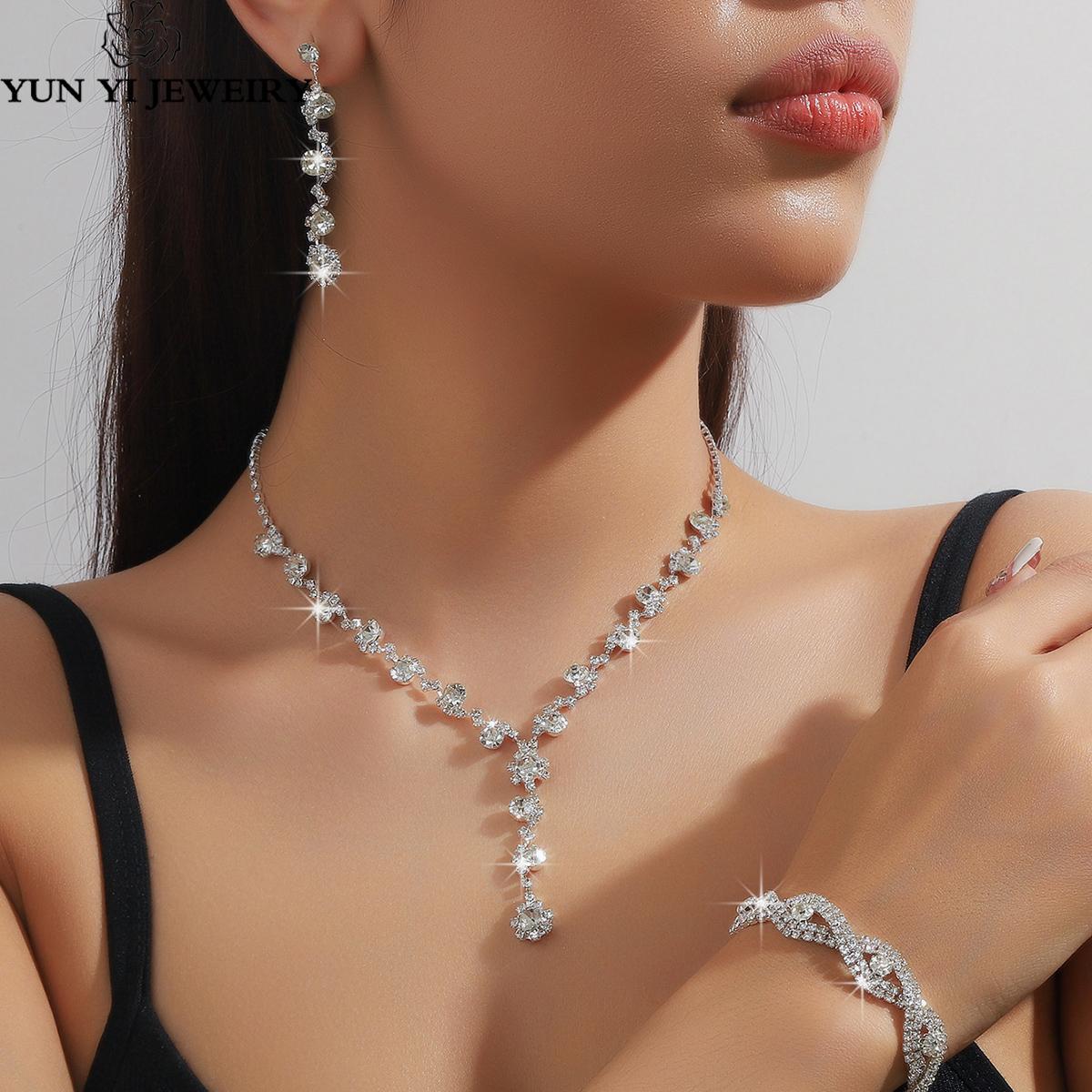 Ladies  Fashion Waterdrop Geometric Simplicity Gorgeous Elegance Crown Necklace Earrings Bracelet Jewelry Set