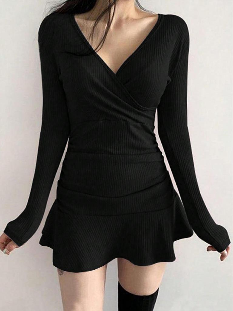 2026 Spring/Autumn Women's Slim Fit High-End Solid Color Hip-Hugging Short Skirt with Inner Layer.
