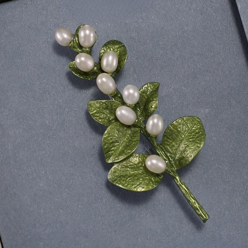 

Women Girls Vintage Fashion Plant Leaf Brooch Ladies Pearl Classic Party Leaf Brooch Jewelry Accessories Elegant Wedding Gift