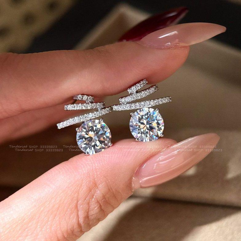 Sparkling Cubic Zirconia Stud Earrings for Women: 2026 Style, Elegant Versatile Design