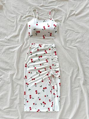 Sommer-Camisole-Maxikleid mit Kirschen-Print