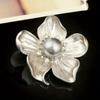 SKEDS Women Girls Elegnat High-end Flower Pearl Crystal Brooch Pin Fashion Exquisite Party Banquet Badges Corsages For Lady