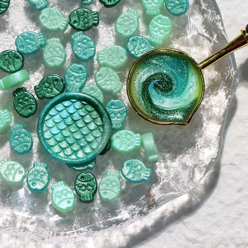 

80pcs Small Fish Fire Paint Seal Wax Particles Mixed Color Heteromorphic Color Polarized Wedding Envelope Sealing Wax