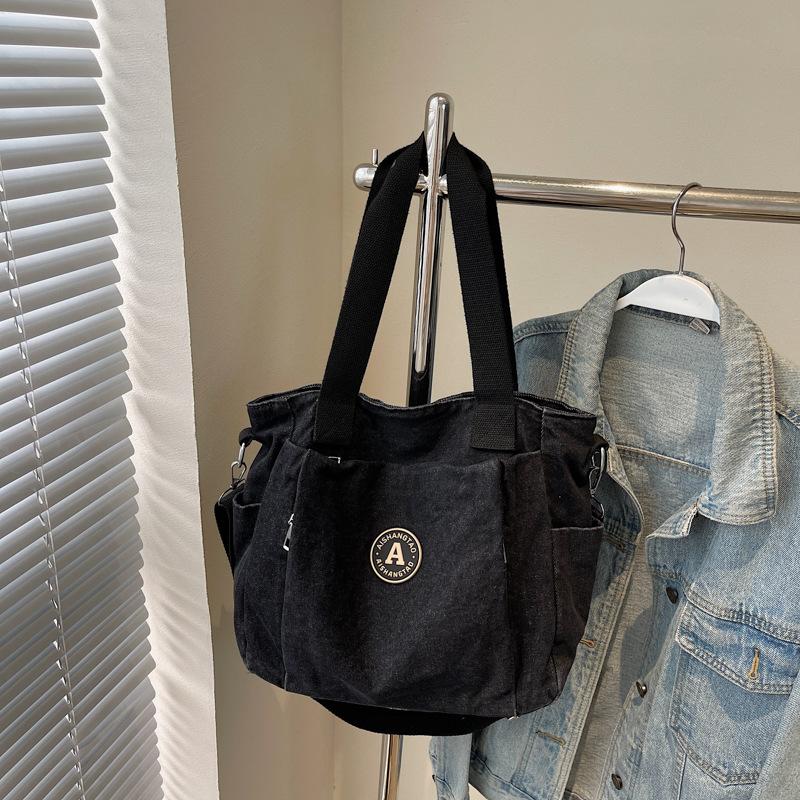 

2025 new fresh and simple women s handbag large capacity versatile commuter shoulder bag premium texture messenger bag