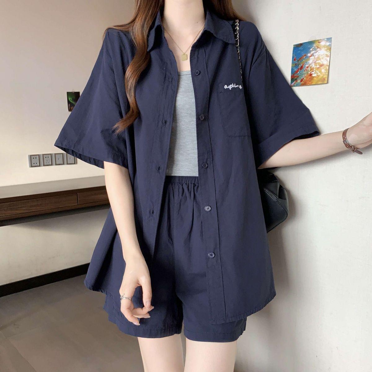 

Stylish Women s Summer Polo Neck Three-Piece Suit: Slimming Shirt, Vest, and Shorts Set in Plus Sizes L [50-60kg]