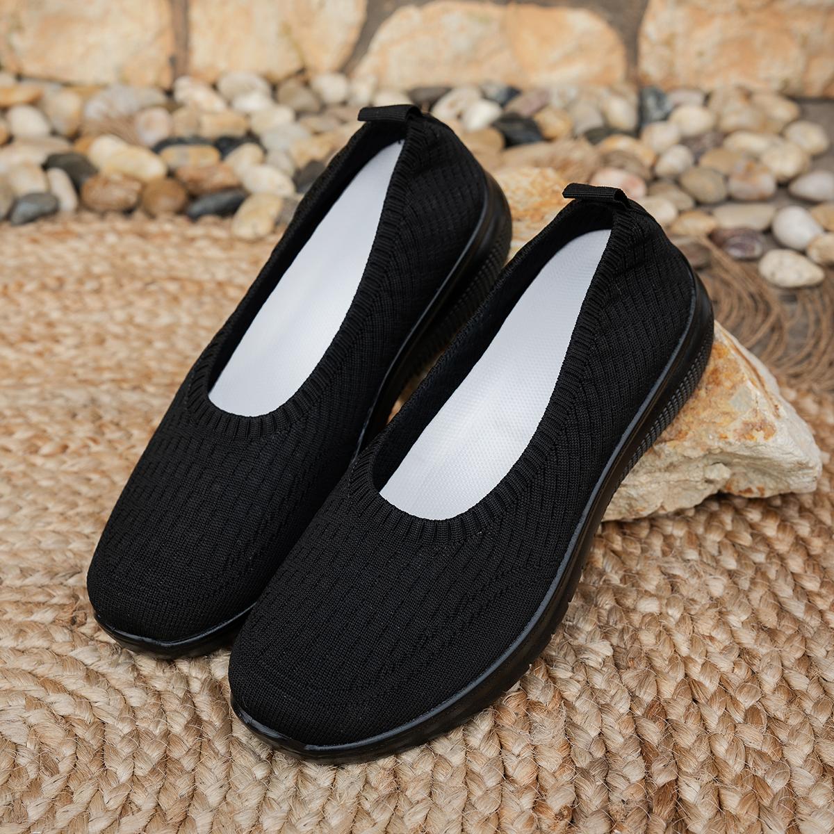 

Comfortable women s sports shoes soft soled women s shoes shallow mouth women s shoes 2026 spring special sale shoes 43 чорний