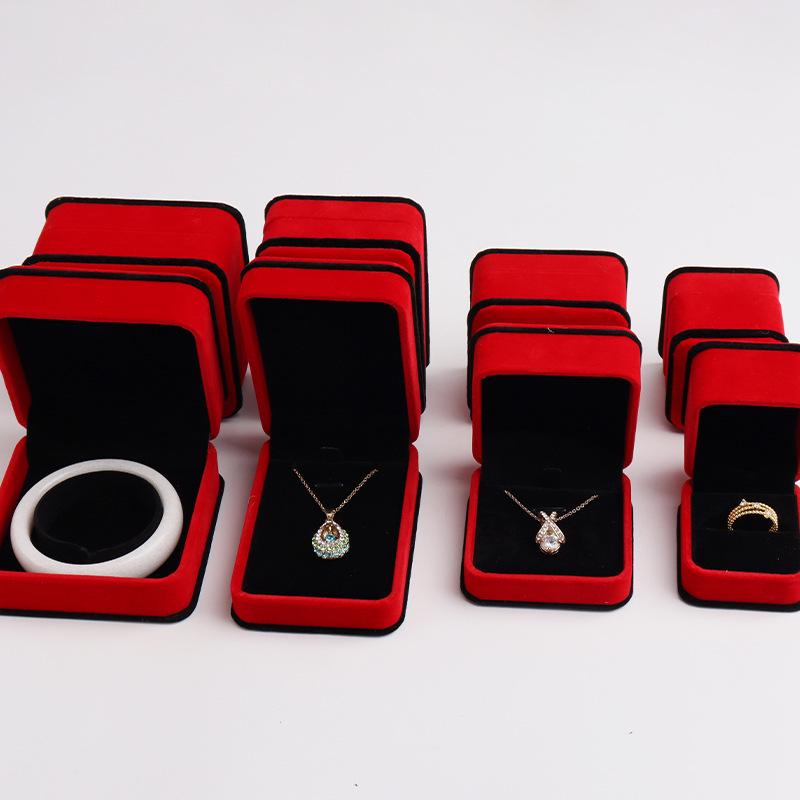 Roter Samt Schmuckschatulle Set: Ring, Anhänger, Armband, Halskette Aufbewahrungs- und Geschenkbox