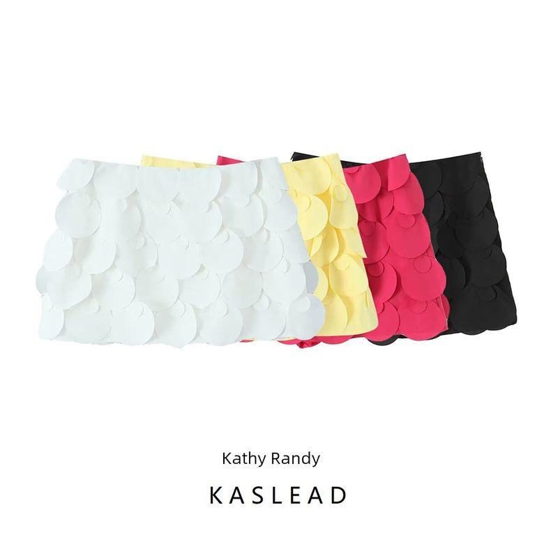 Kaslead New Women Clothes Western Style Fashion Simple Handmade Decorative Wafer Skirt Pants Mini Skirt