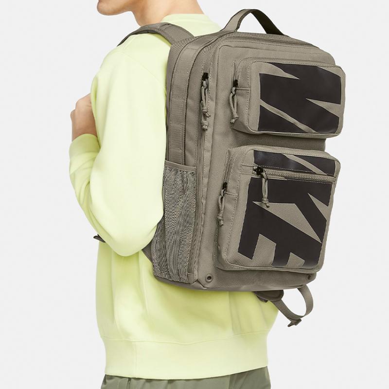 Nike Látkový batoh Unisex Světle armádní zelená Ležérní CZ1247-320