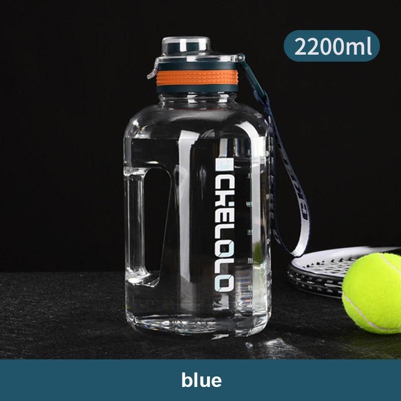 2000ml Tritan Sportkessel Große GYM-Flasche BPA-frei 1 Gallone Outdoor-Reisen Radfahren Auslaufsichere Wasserflasche Becher 1.5 2 Liter