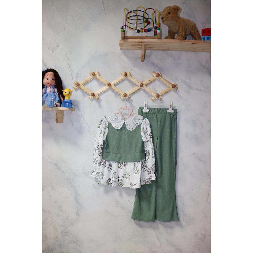 Stilig binærsett for jenter - Blomstermønstret bluse og moderne bukser