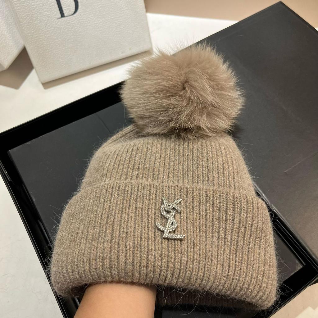 Paris Star Fox Hairball Plush Knitted Hat Women'S Winter Cold Northern Warm Rabbit Hair Ear Protector
