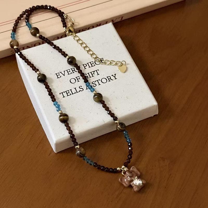 

Zircon Elephant Heart Jewelry Set: Elegant Dripping Oil Necklace & Stud Earrings in Retro Ethnic Style for Women