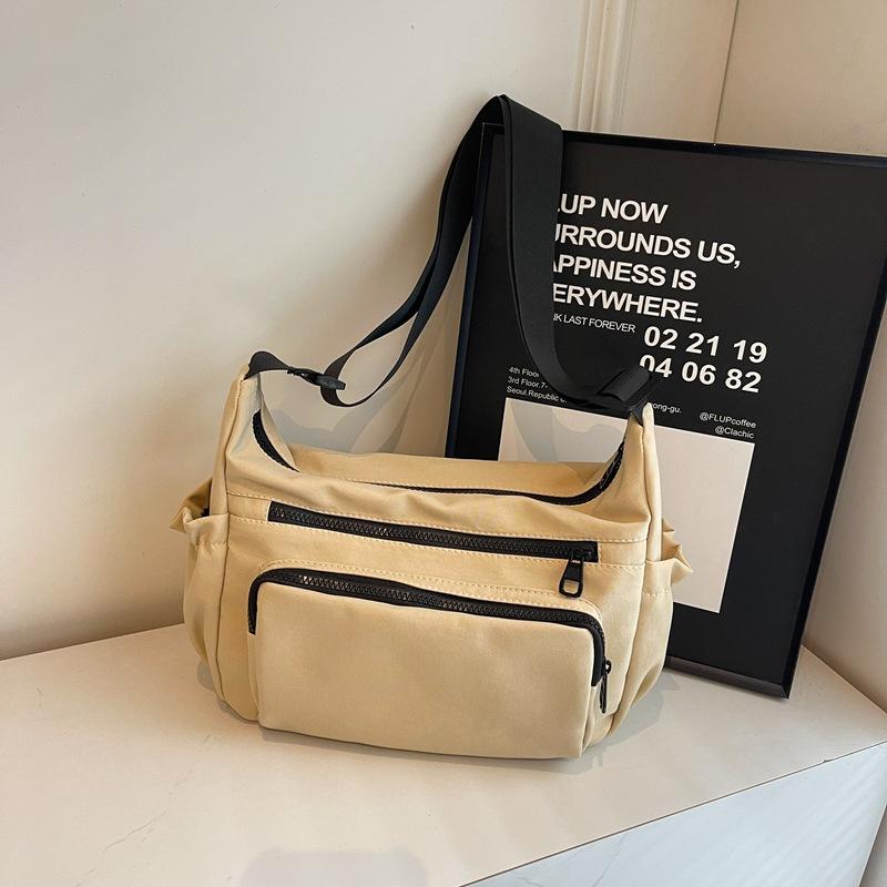 Oxford cloth messenger bag women's 2025 new good middle-aged women's bag Korean version single shoulder messenger casual mother tote bag