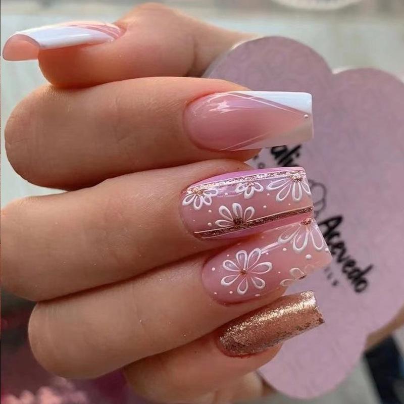 Finished nail glitter white flower nail piece Finished nail piece Nail art Wear nail medium and long