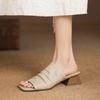 Mode NEU Sommer Damen Hausschuhe Eckige Zehenpartie Klobiger Absatz Schuhe Echtes Leder Schuhe für Damen Prägnante Plissierte Damen Sandalen Zehentrenner