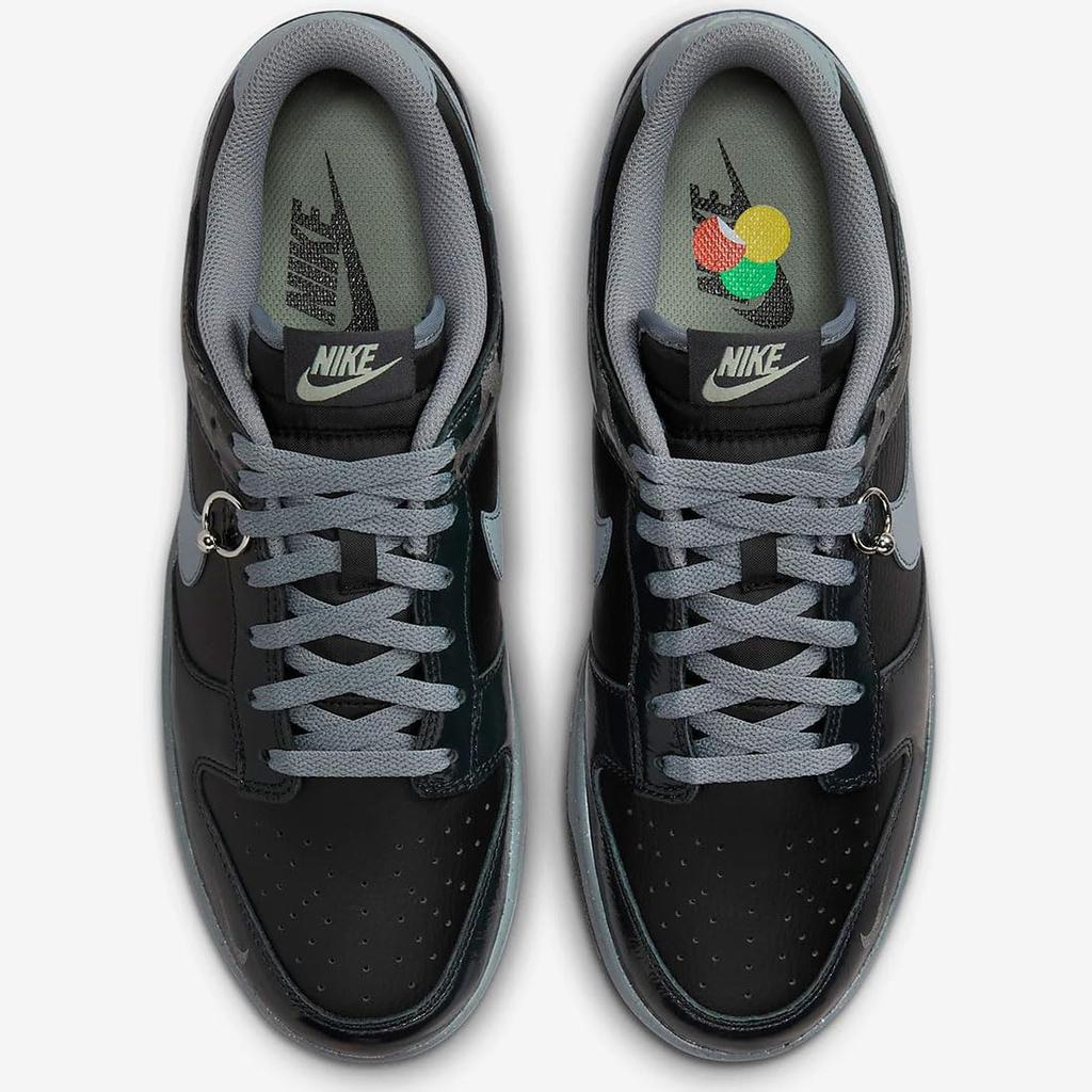 Nike Baskets Dunk Low Retro "Berlin" Édition Ville, Off Noir/Noir/Gris Froid, Graphisme Gravé au Laser & Charme Perforant. 23,0 cm. Modèle FZ3053-001