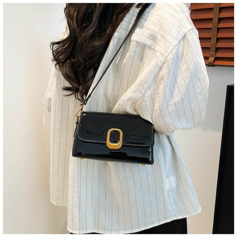 Textured small bag women's spring new simple shoulder high value versatile messenger small square bag