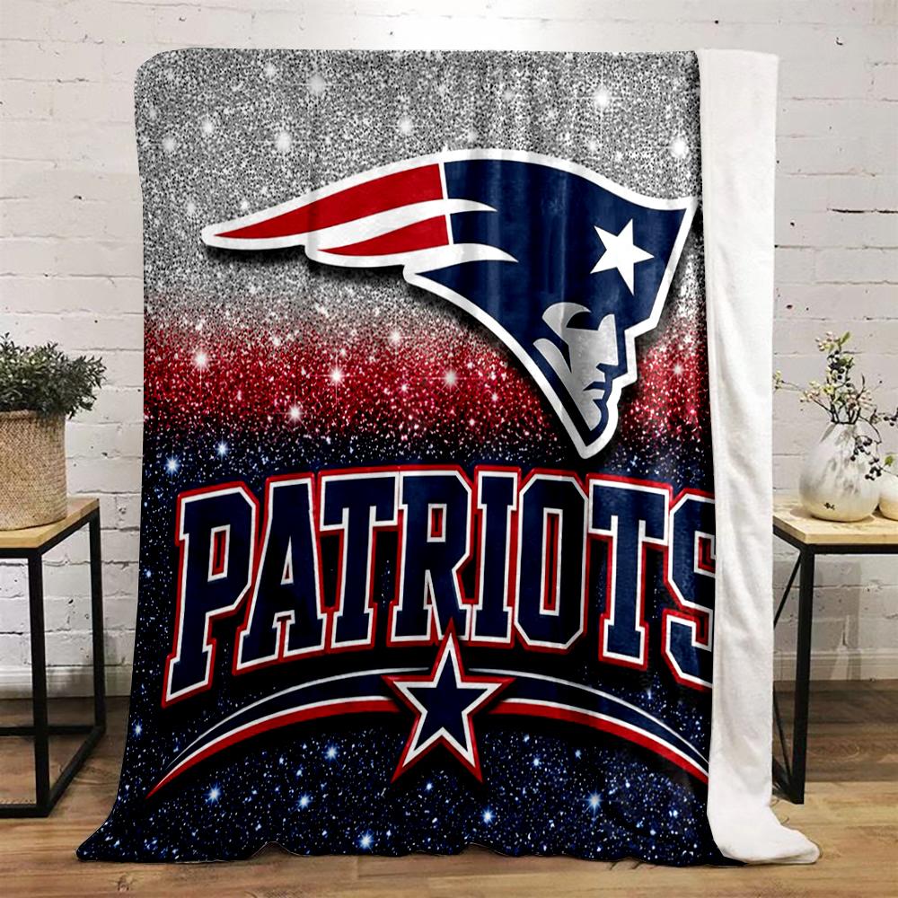 "Patriots Logo Glitter Design Warm Blanket - Flannel Blanket for Bedroom, Living Room, Sofa, and Nap"