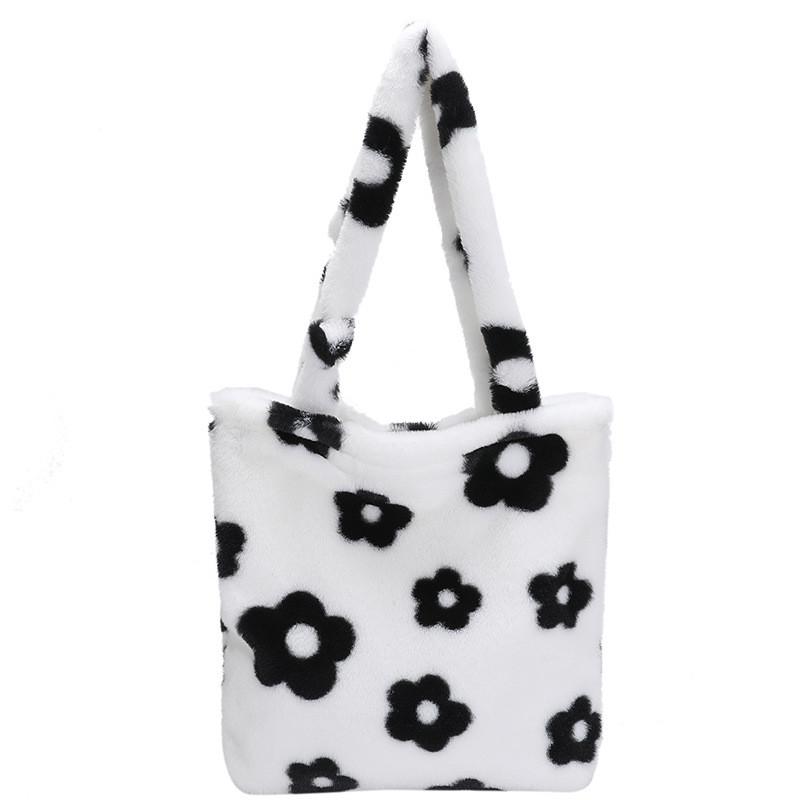 Minimalist Plush Tote Bag For Women With Heart Pattern And Large Capacity For Daily Use
