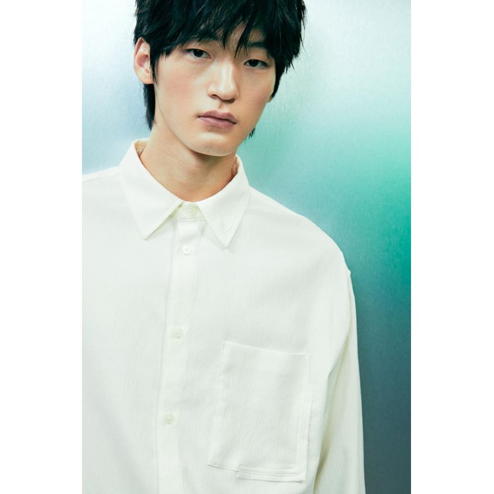 H M Crinkle oversHirt Loose Fit creaM