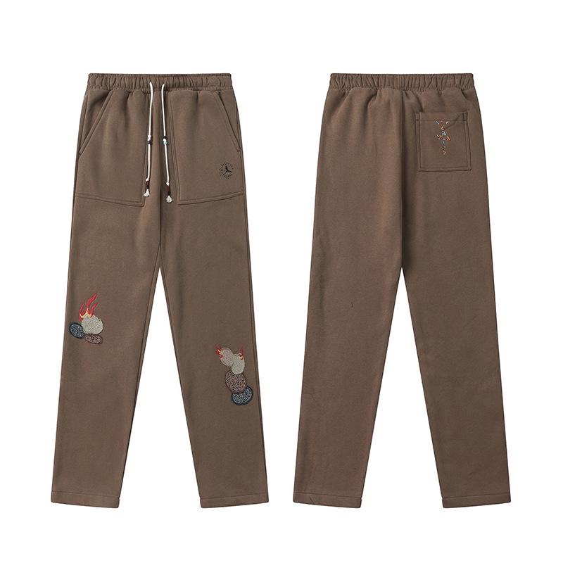Outfit Trendy Hip Hop Travis Scott Collaborazione Felpa e Pantaloni